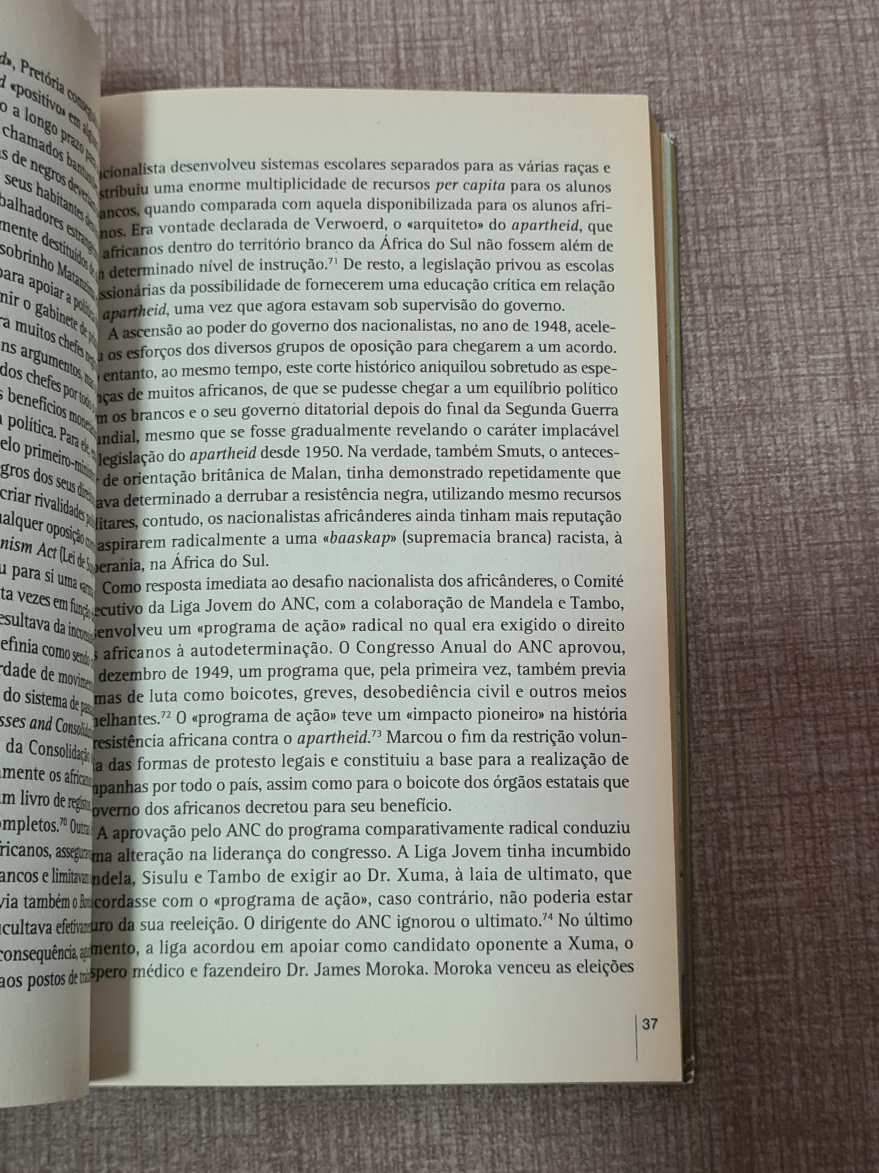 Nelson Mandela - My life made a book