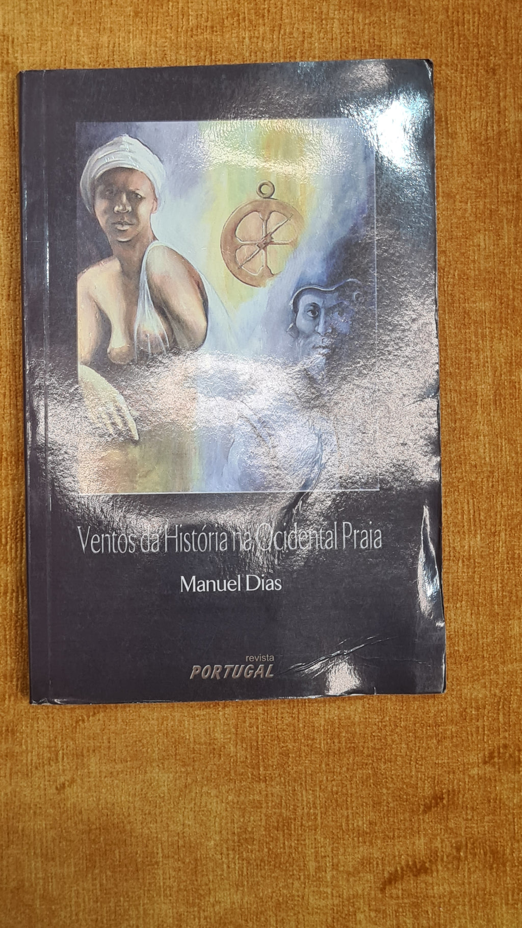 Ventos da história na Ocidental Praia