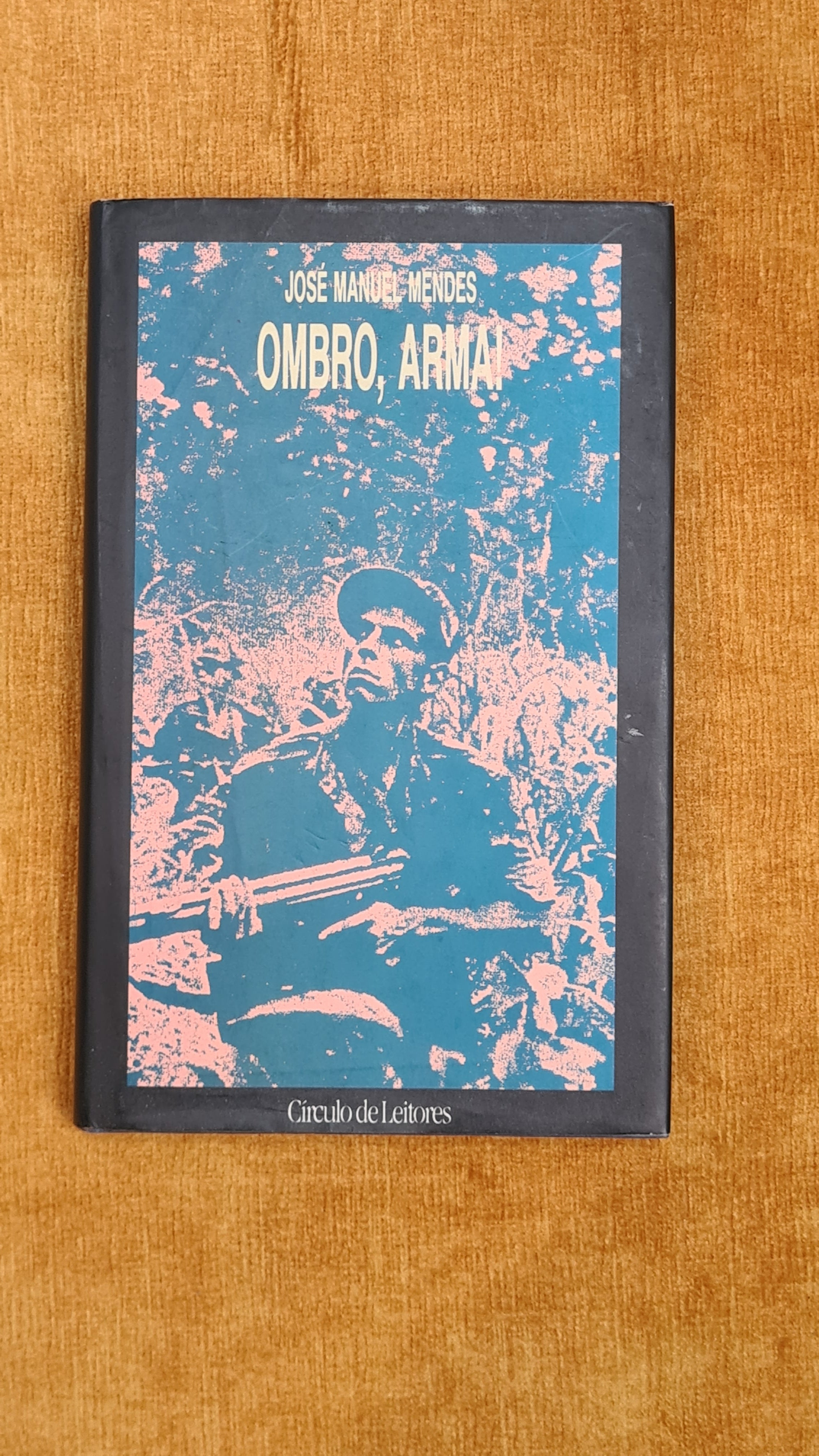 Ombro, arma!