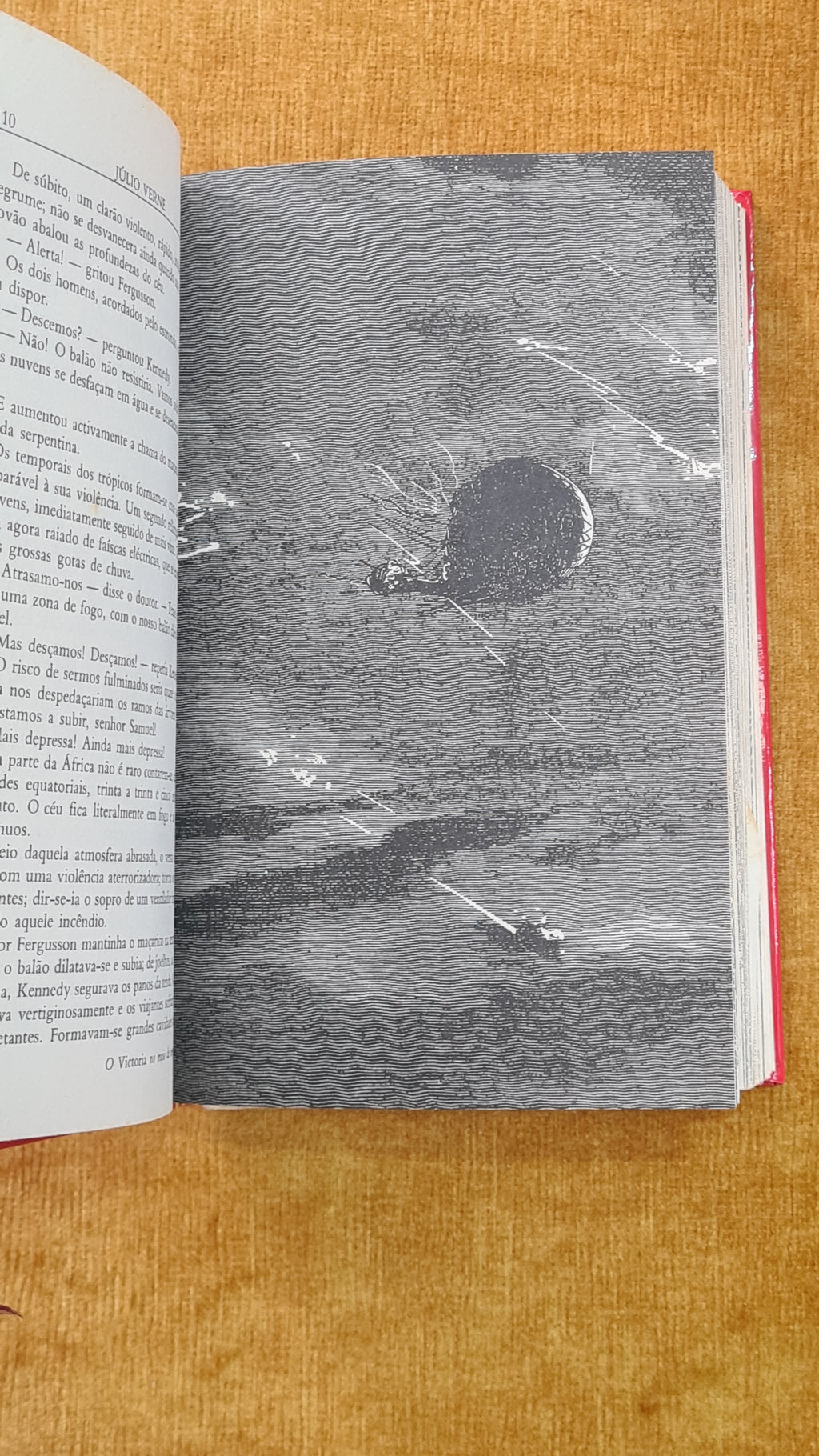 Five Weeks in a Balloon / A Floating City - Jules Verne Library