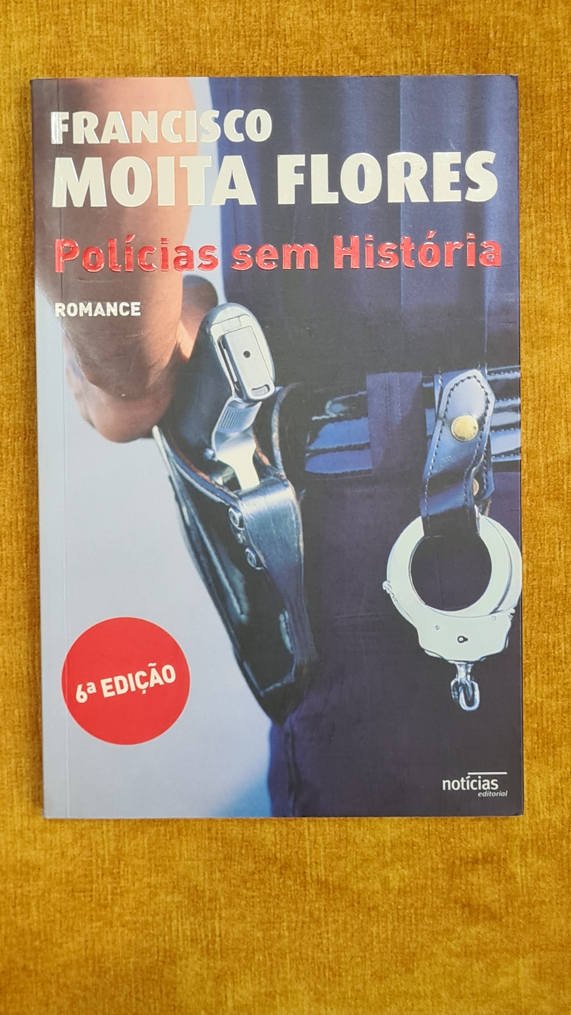 Police without a past