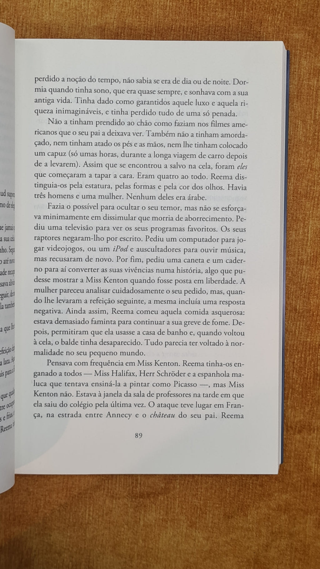 A rapariga nova