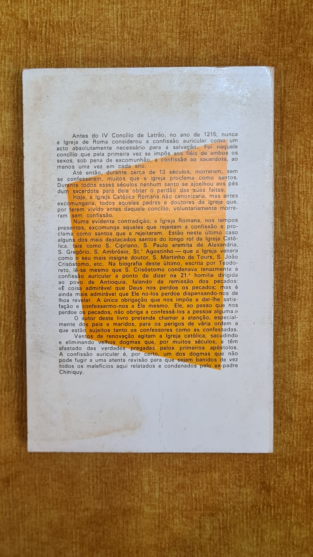 O padre, a mulher e o confessionário