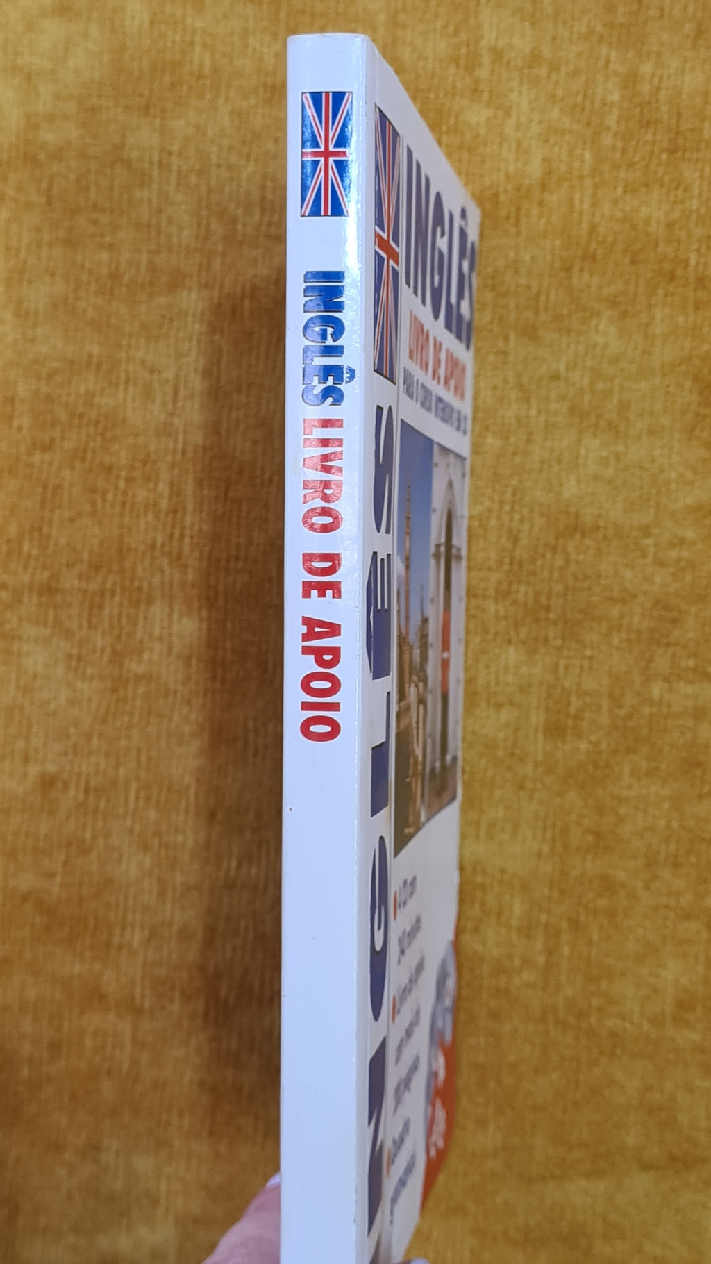 English supplementary book for the intensive course on CD