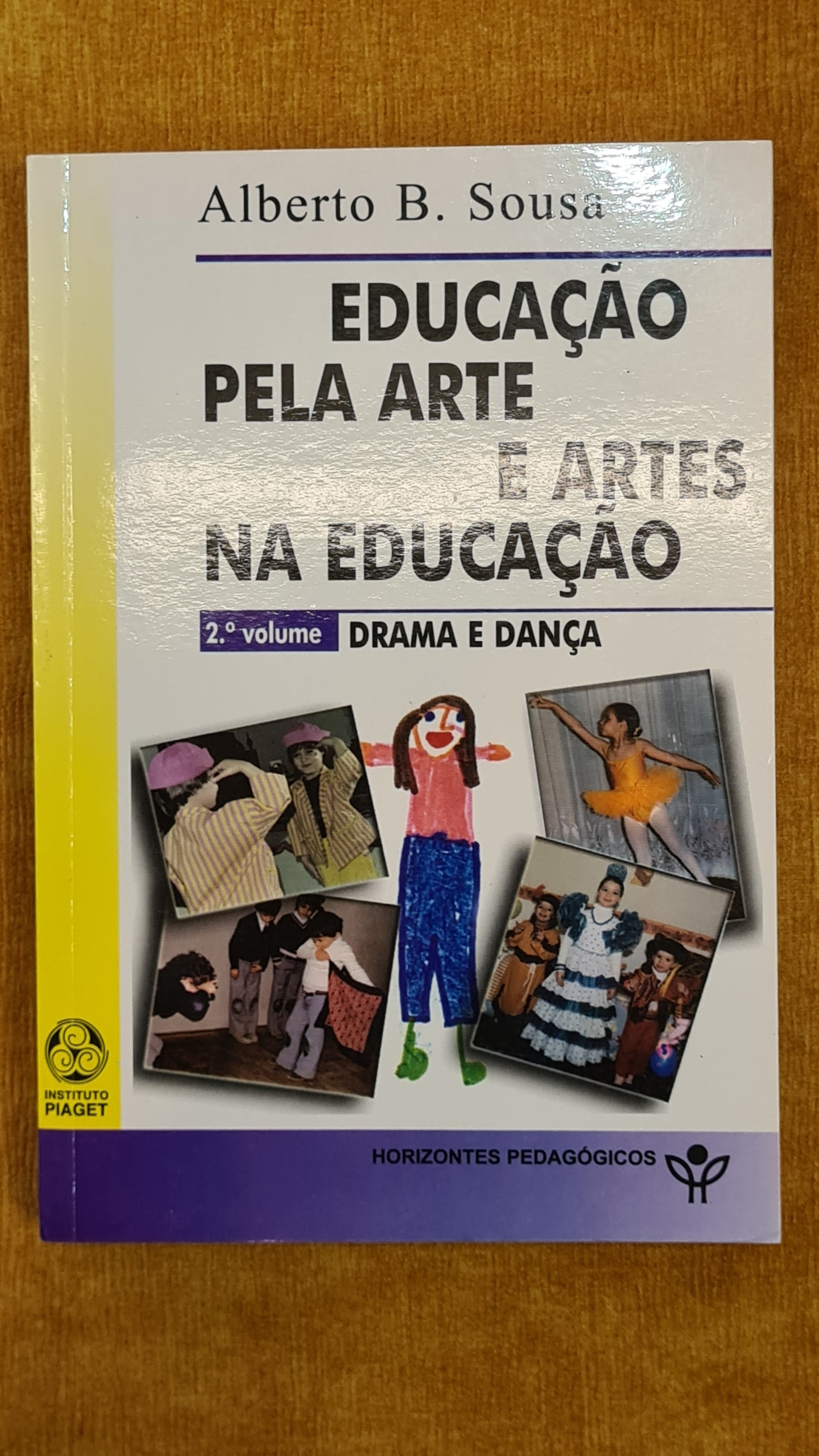 Education through art and the arts in education Volume 2