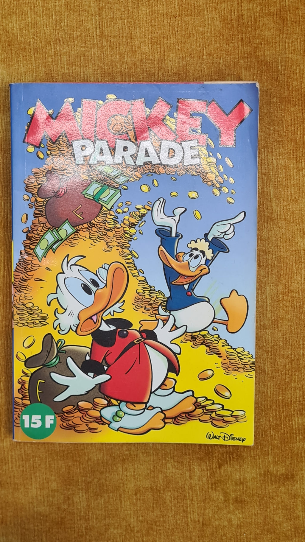 Mickey Parade 220