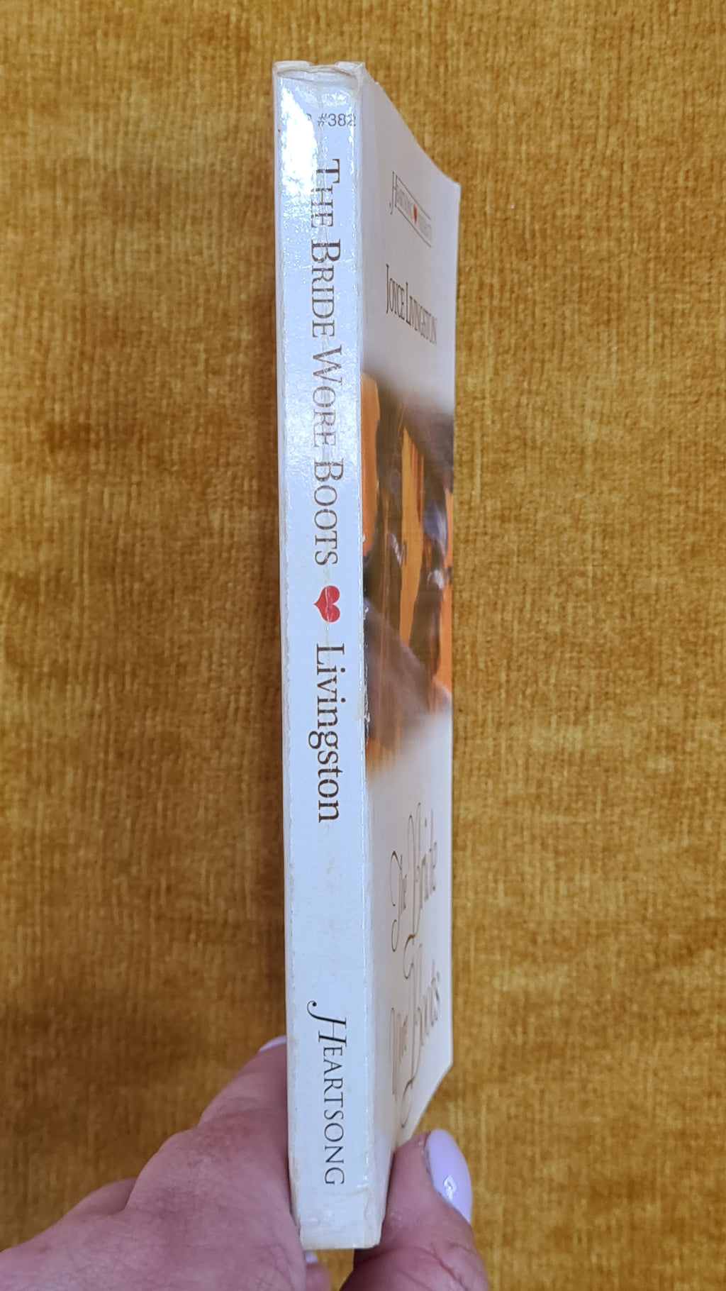 A noiva calçava botas