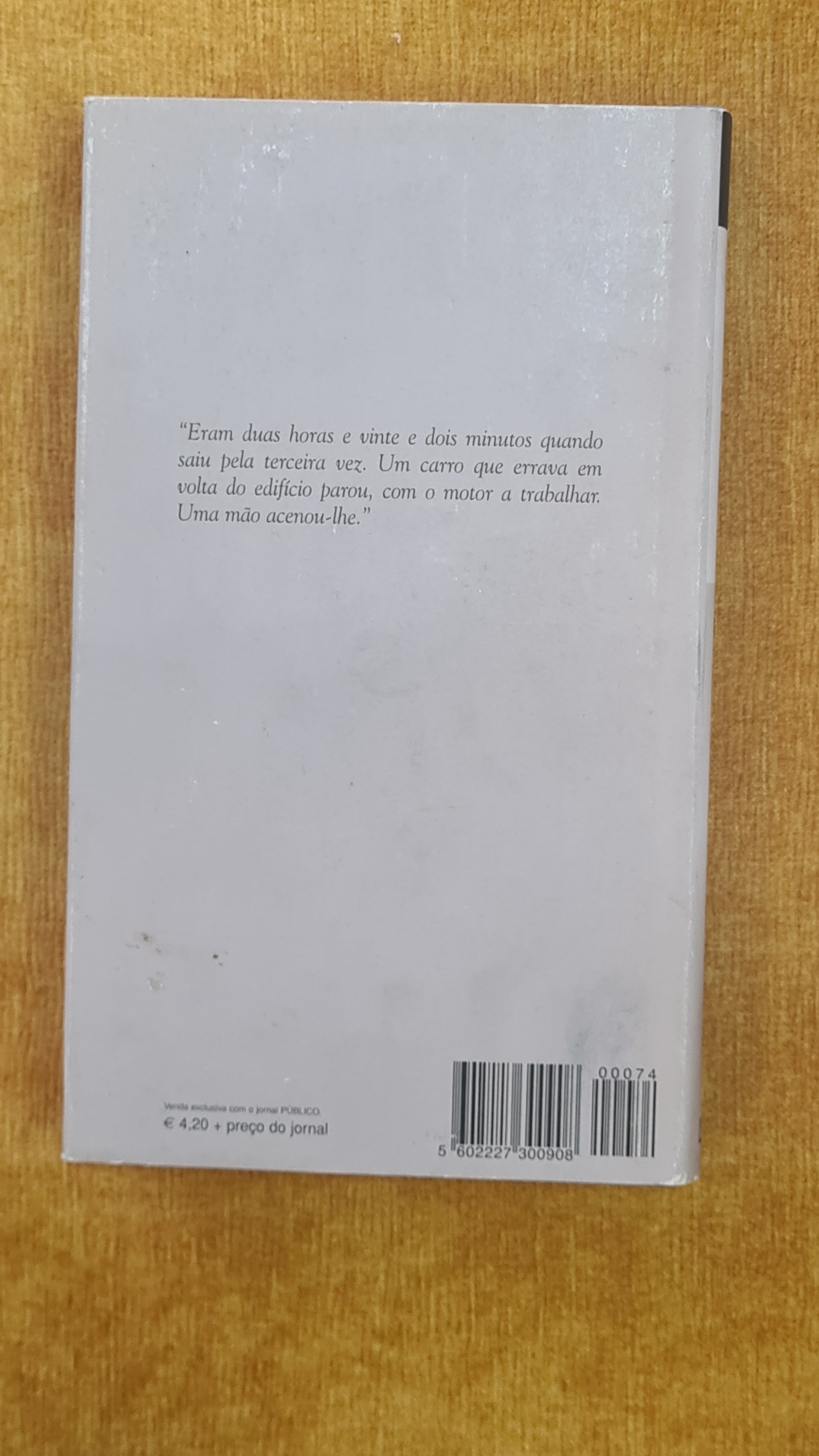 The Honorary Consul - Mil Folhas Collection 74