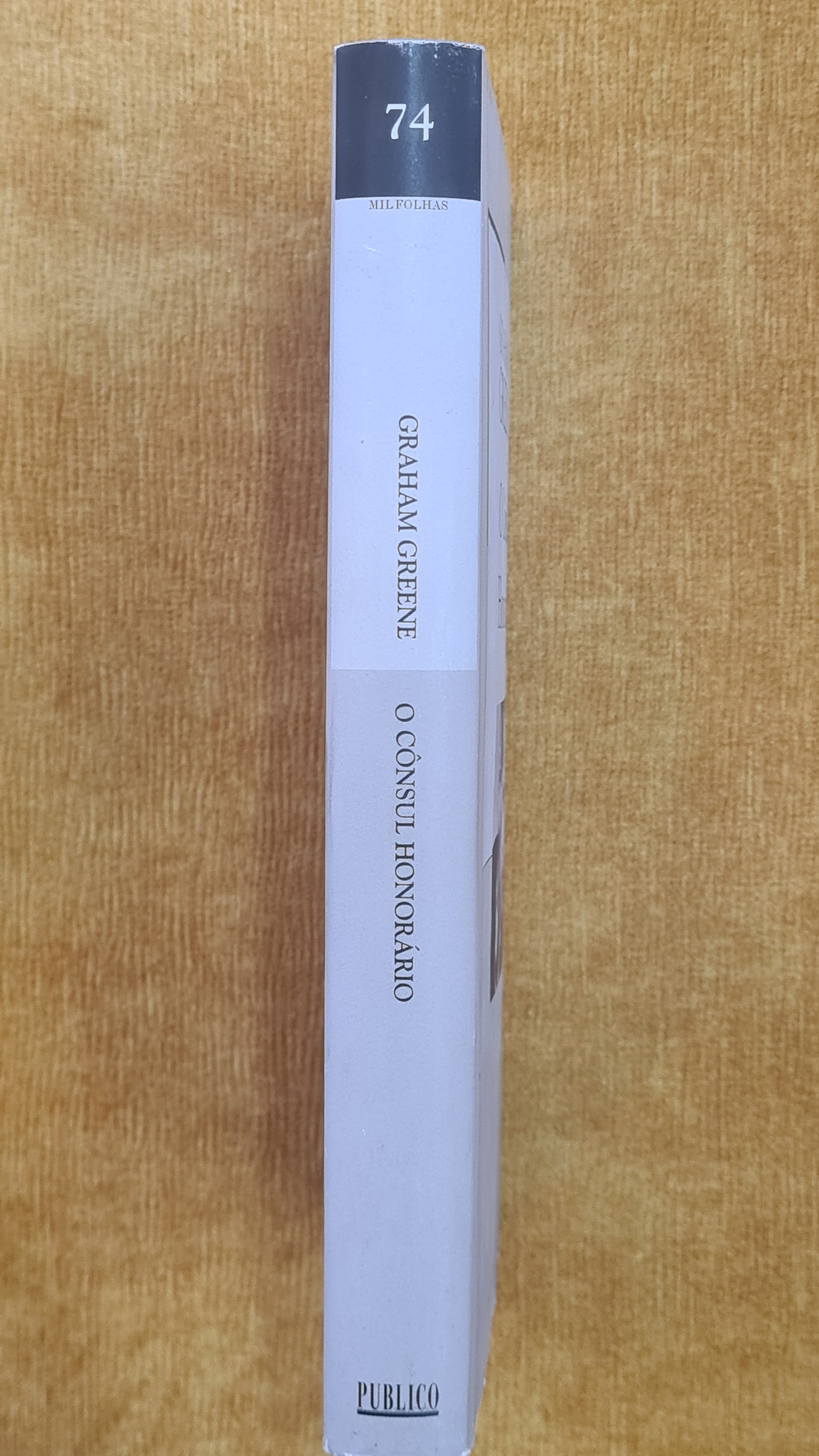 The Honorary Consul - Mil Folhas Collection 74