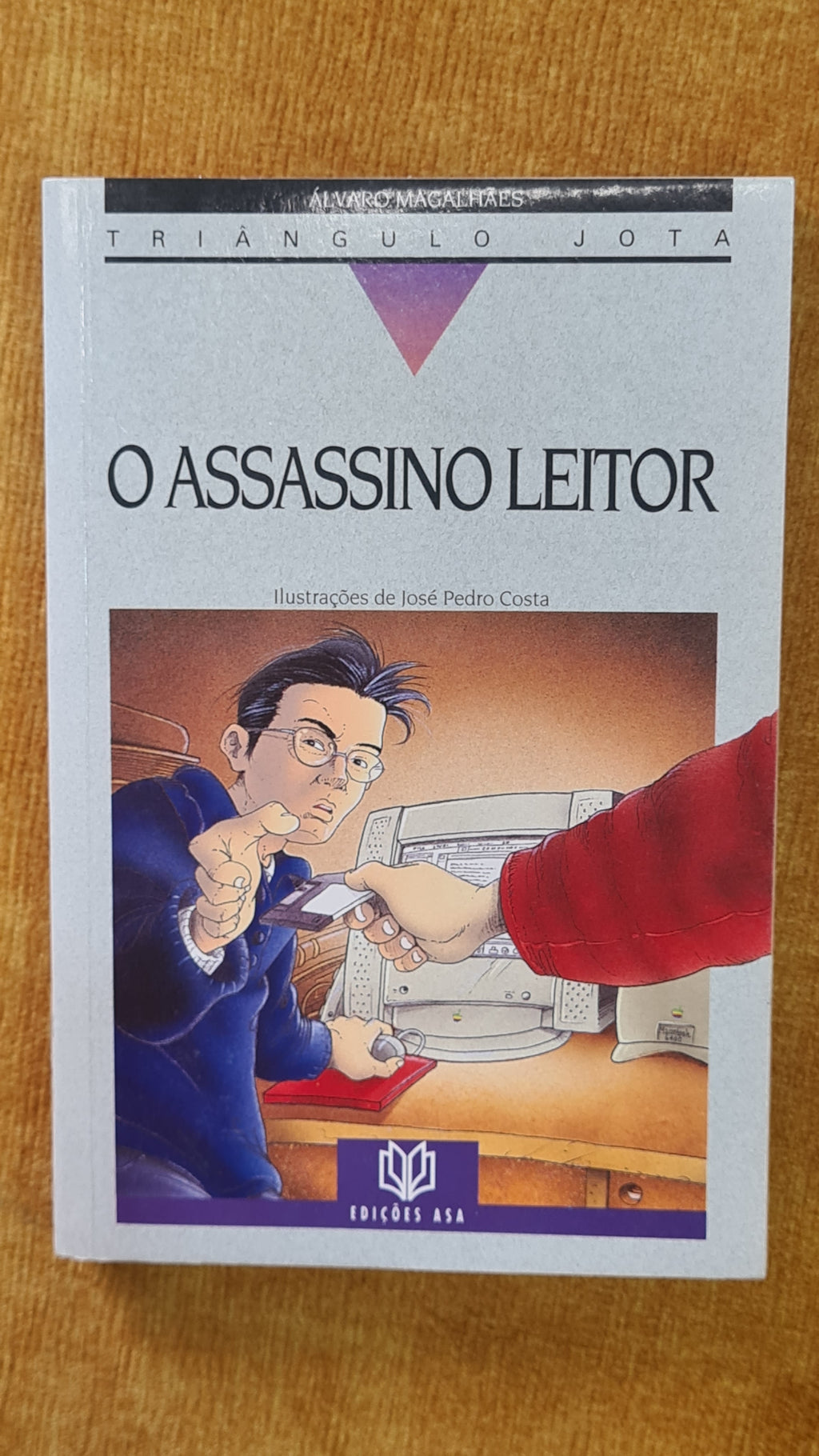 The Killer Reader - Triangle Jota 11
