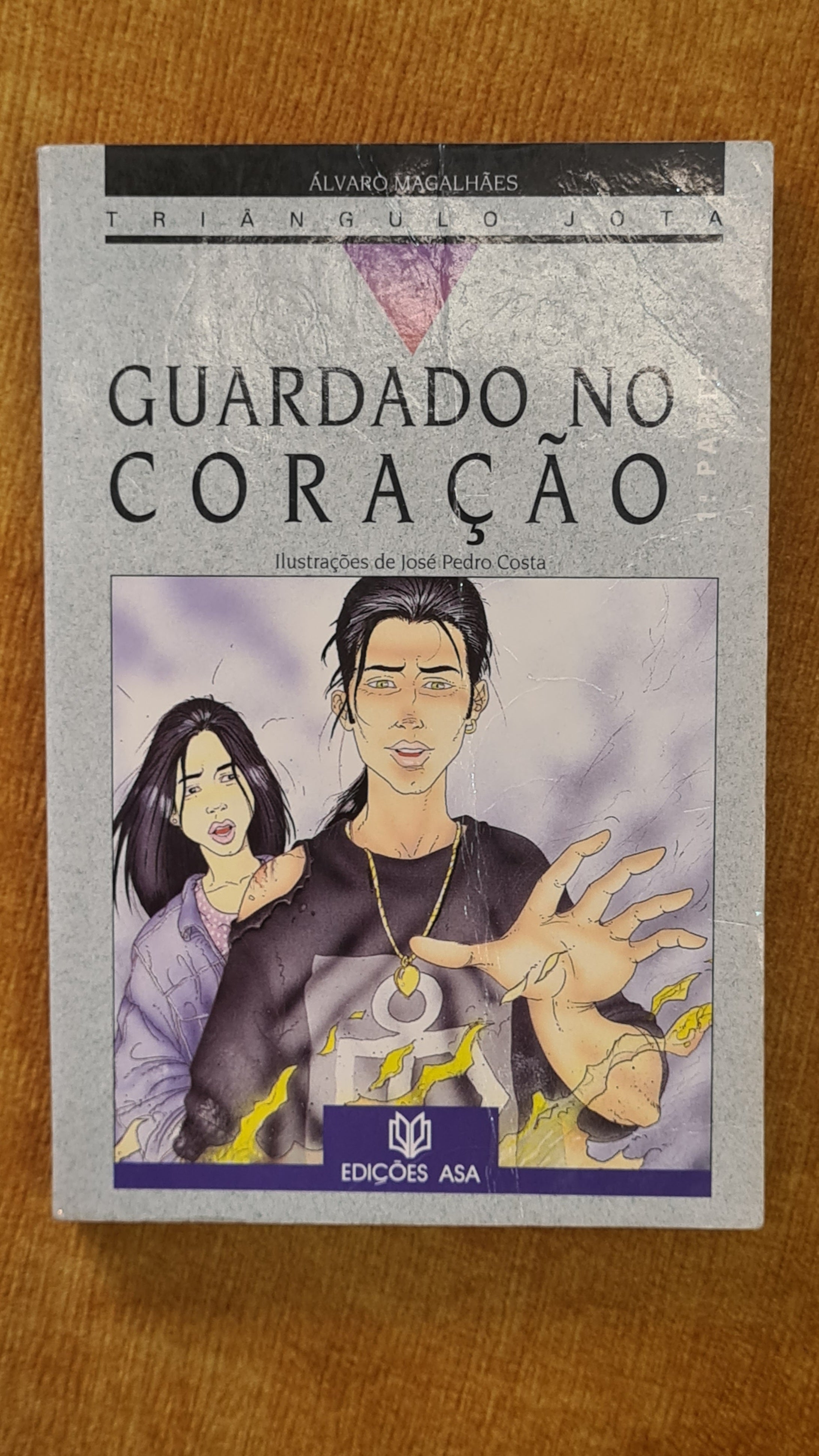 Kept in the heart 1 - Triangle Jota 8