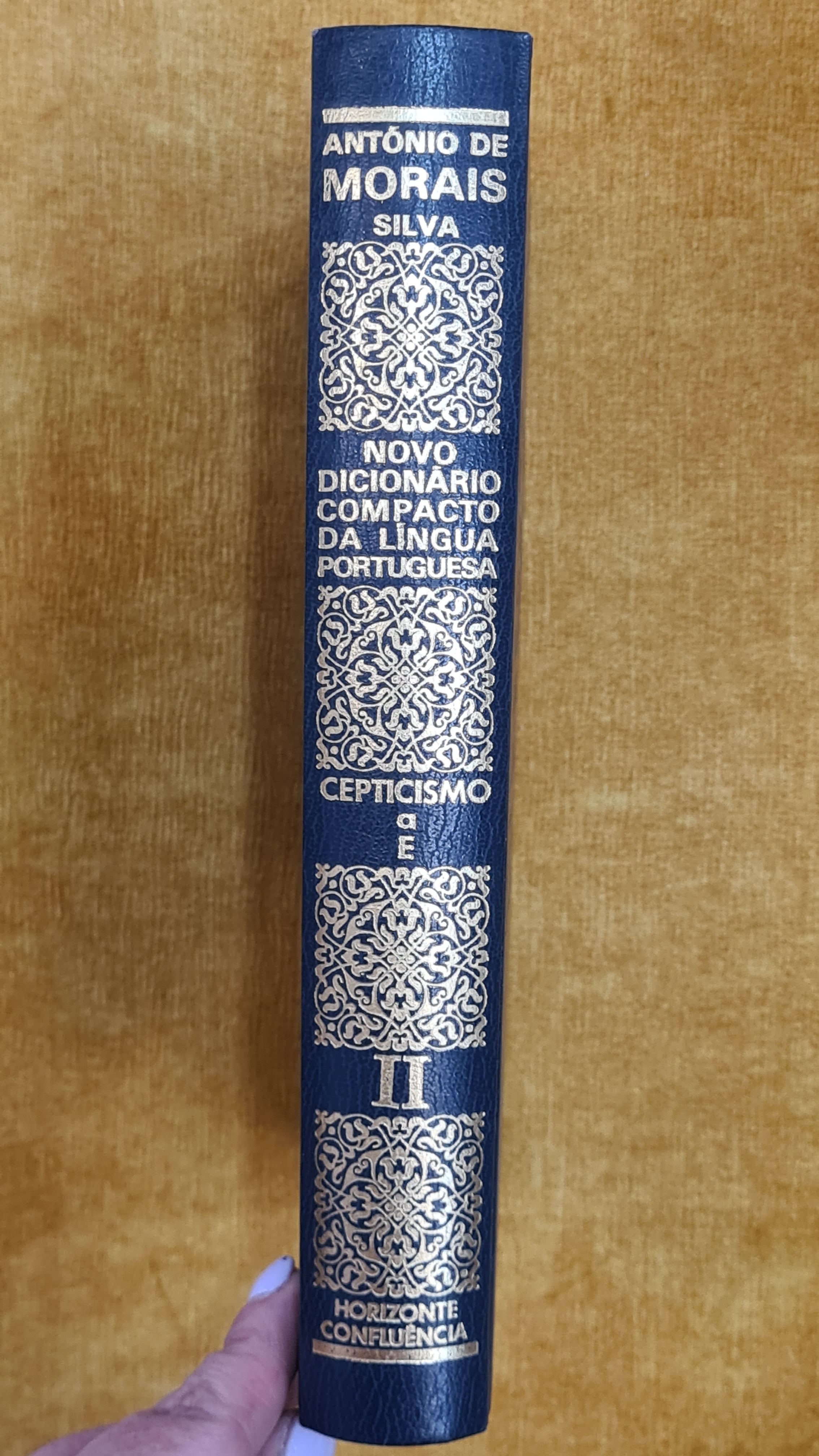 Novo dicionário compacto da língua portuguêsa II