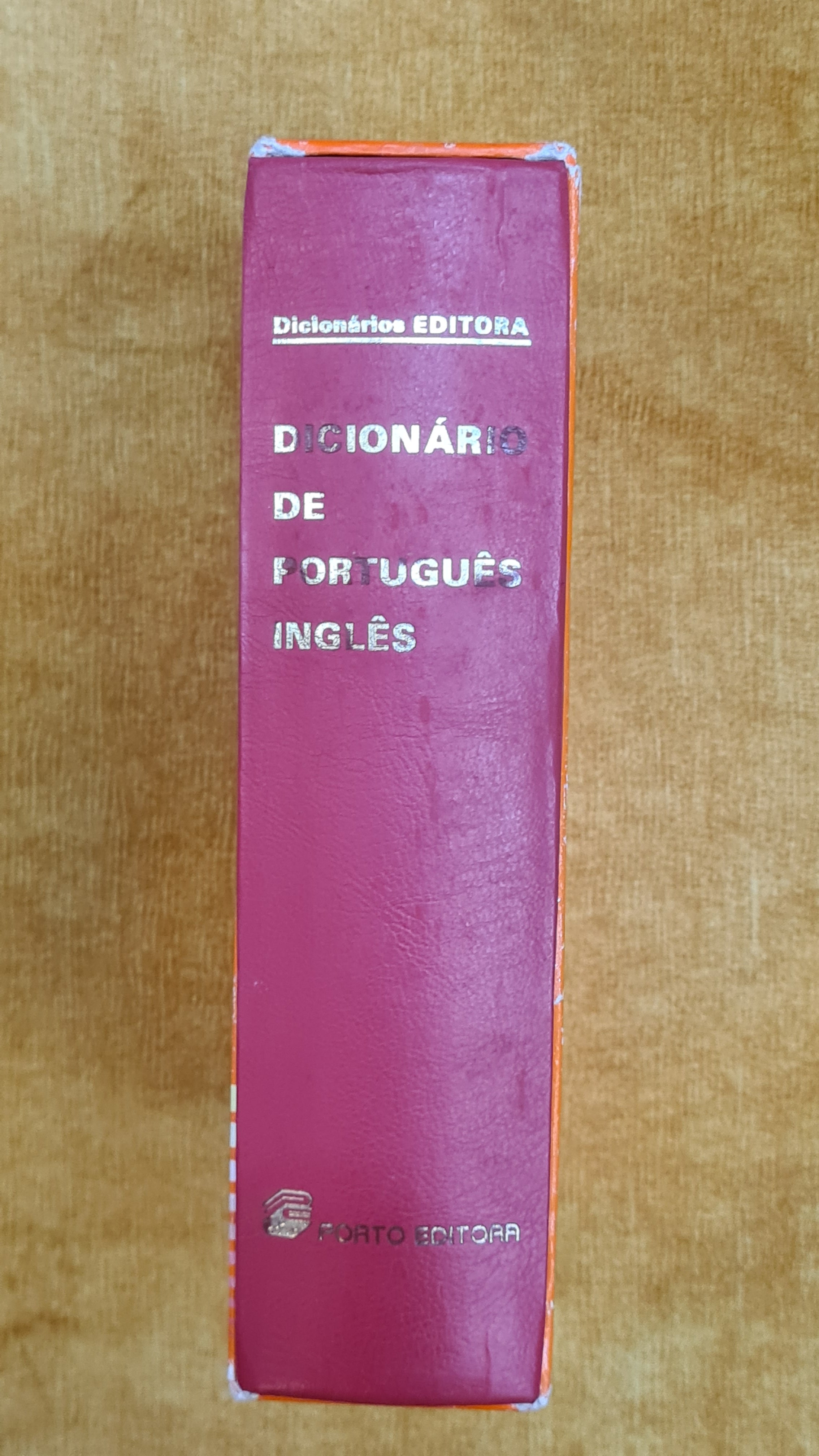Dicionário de Português Inglês