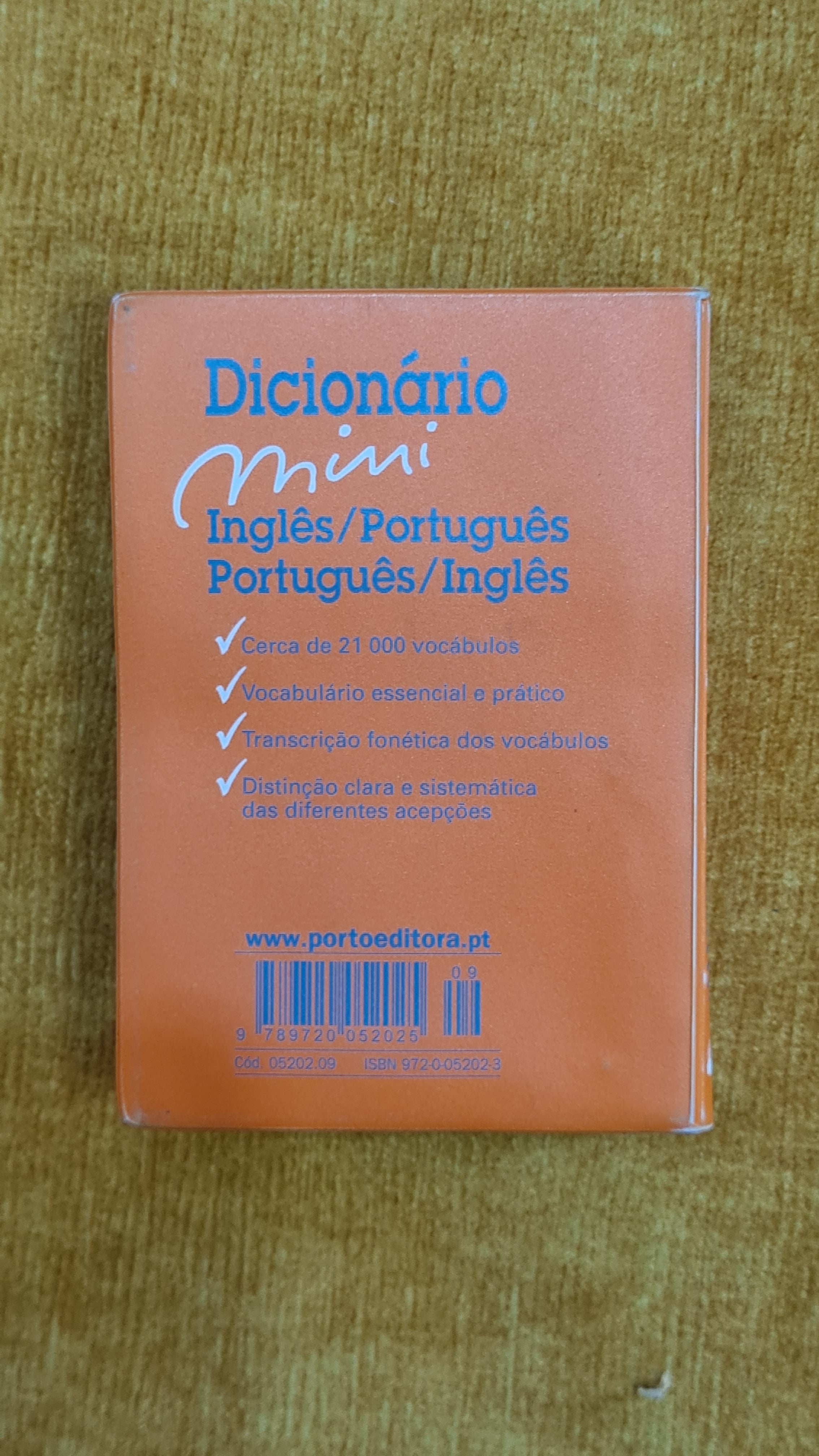 Mini English/Portuguese - Portuguese/English Dictionary