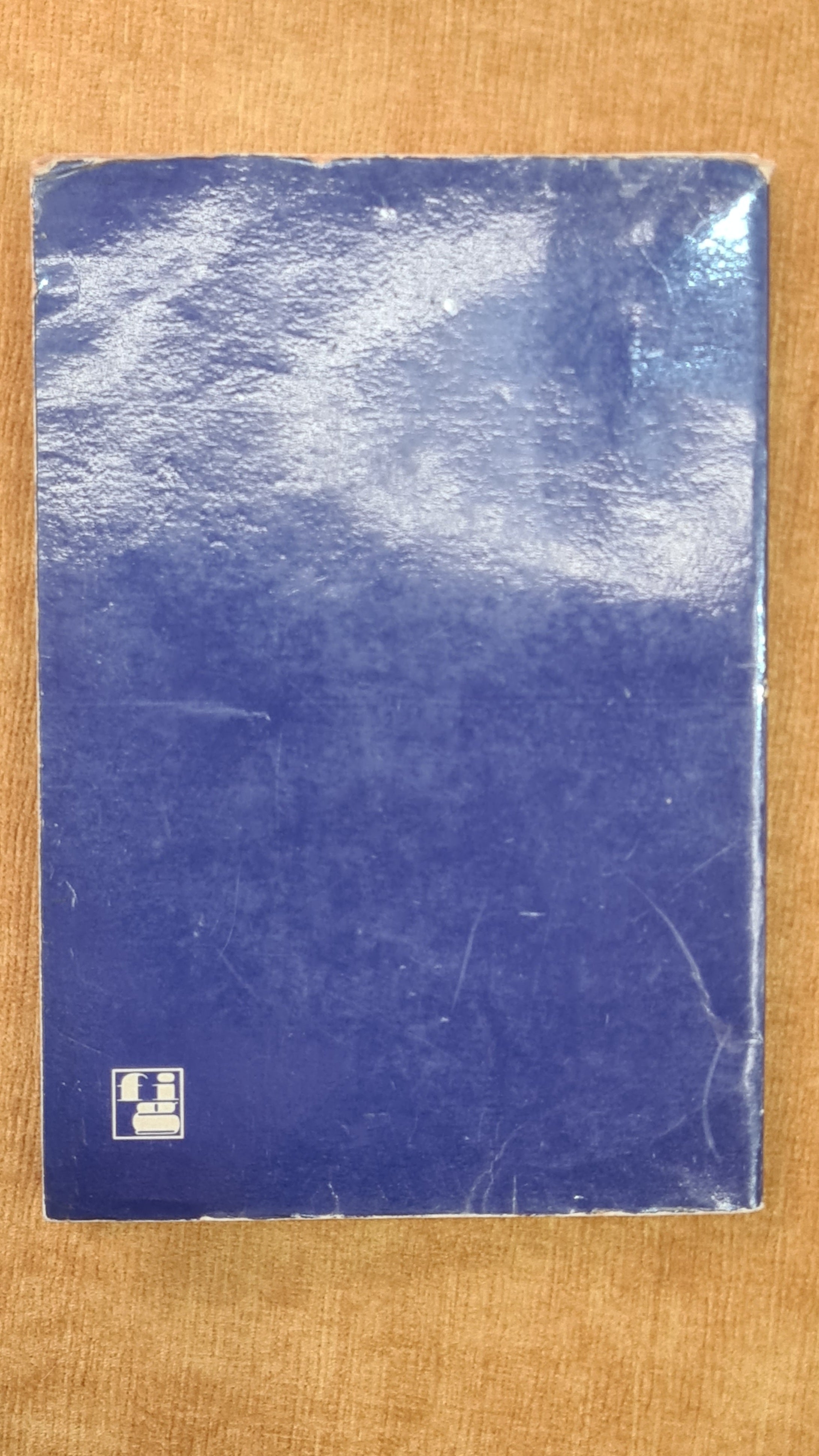 Um livro de curso para estudantes de nível intermédio