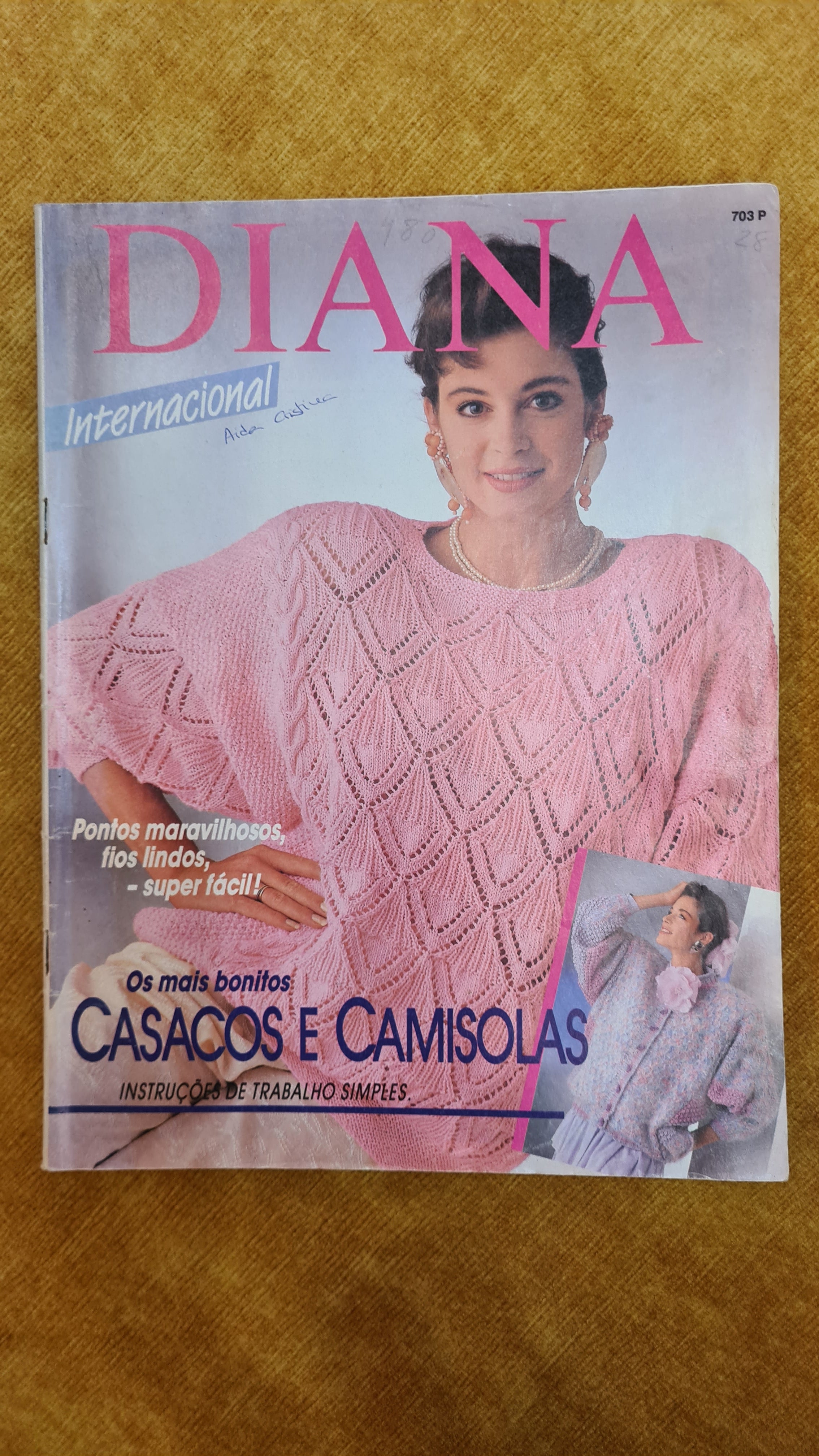 Os mais bonitos Casacos e Camisolas - Diana Internacional