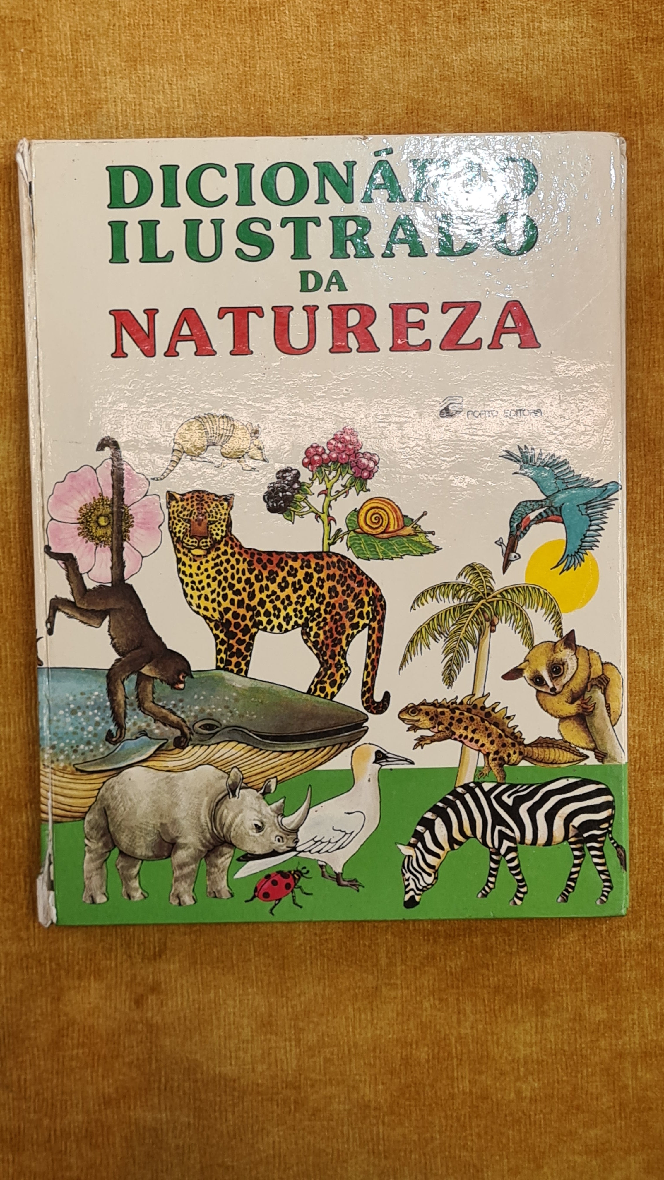 Dicionário ilustrado da natureza