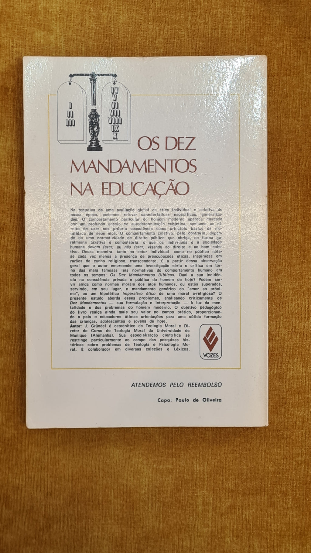 Os dez mandamentos na educação para pais e educadores