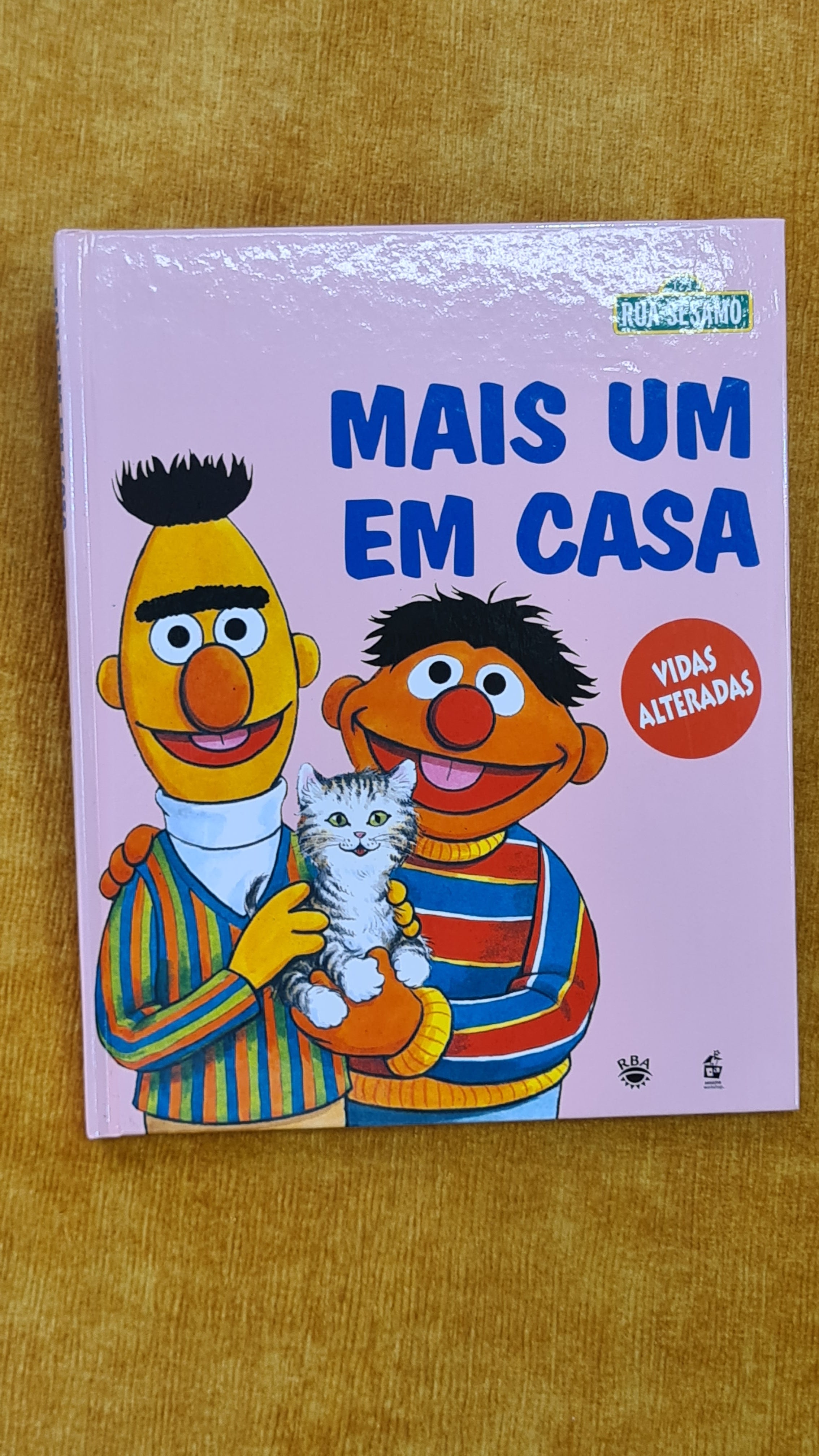 Mais um em casa - Rua Sésamo 12