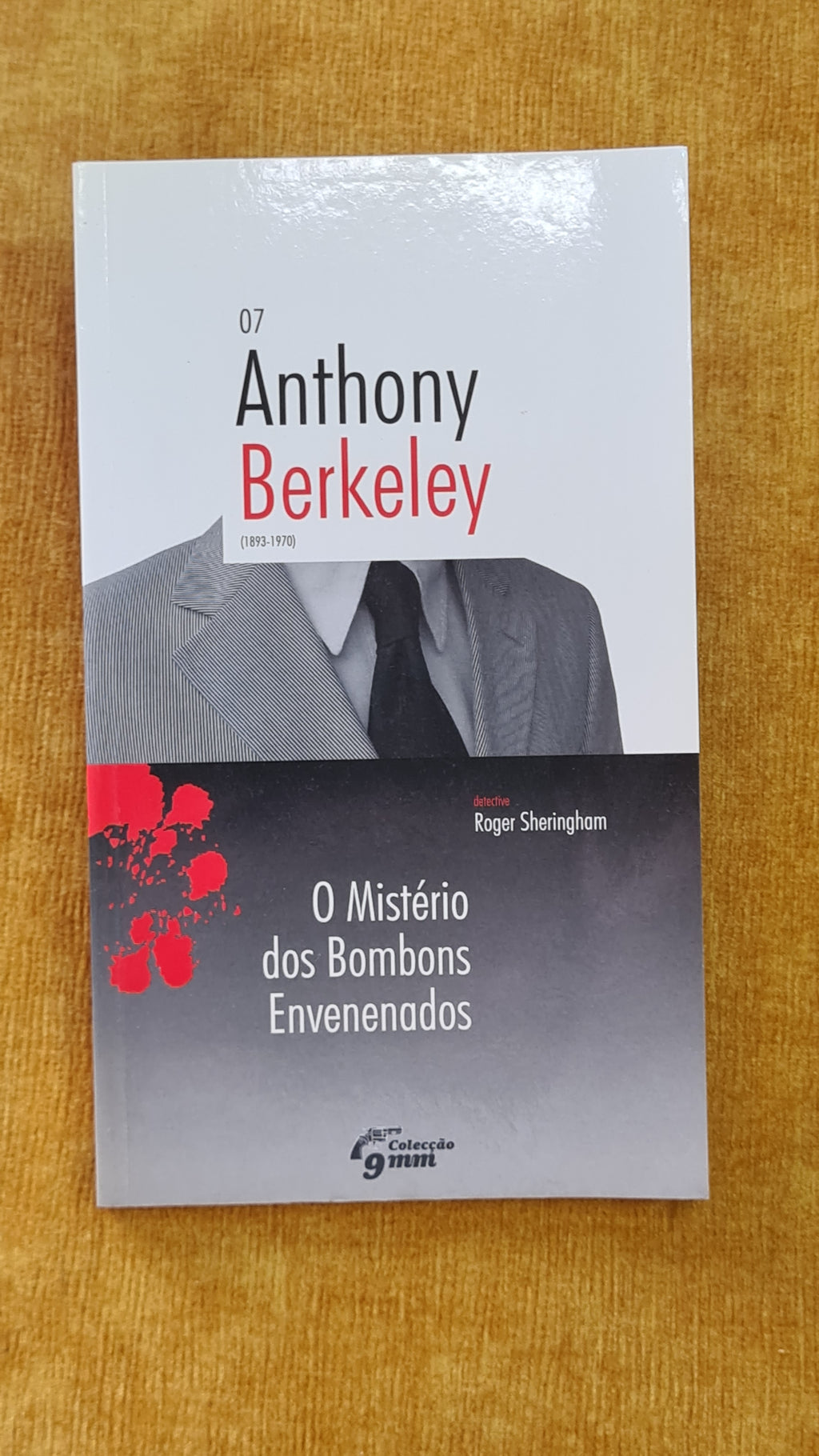 O mistério dos bombons envenenados - Colecção 9mm nº7