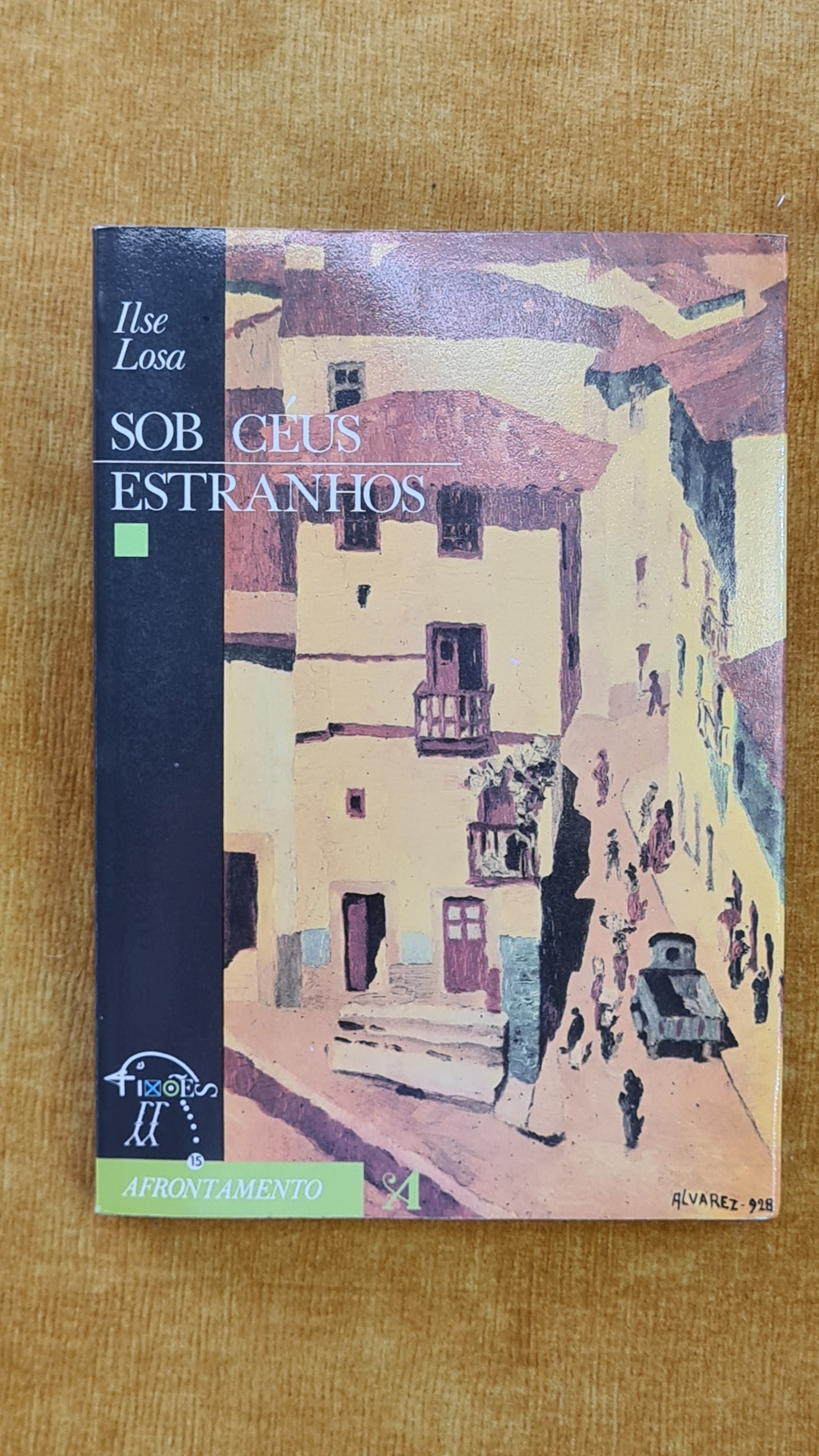 Sob céus estranhos