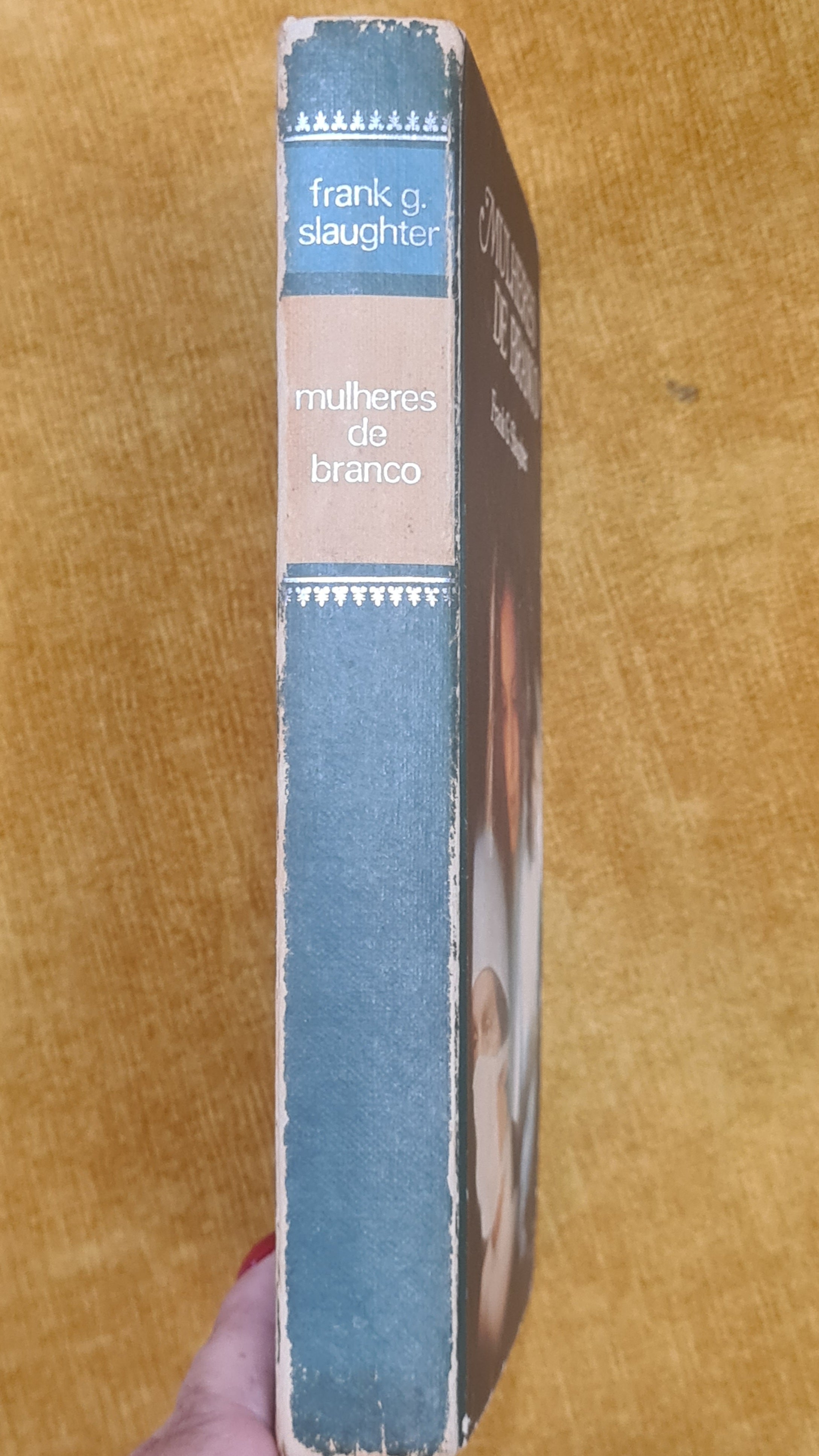 Mulheres de branco