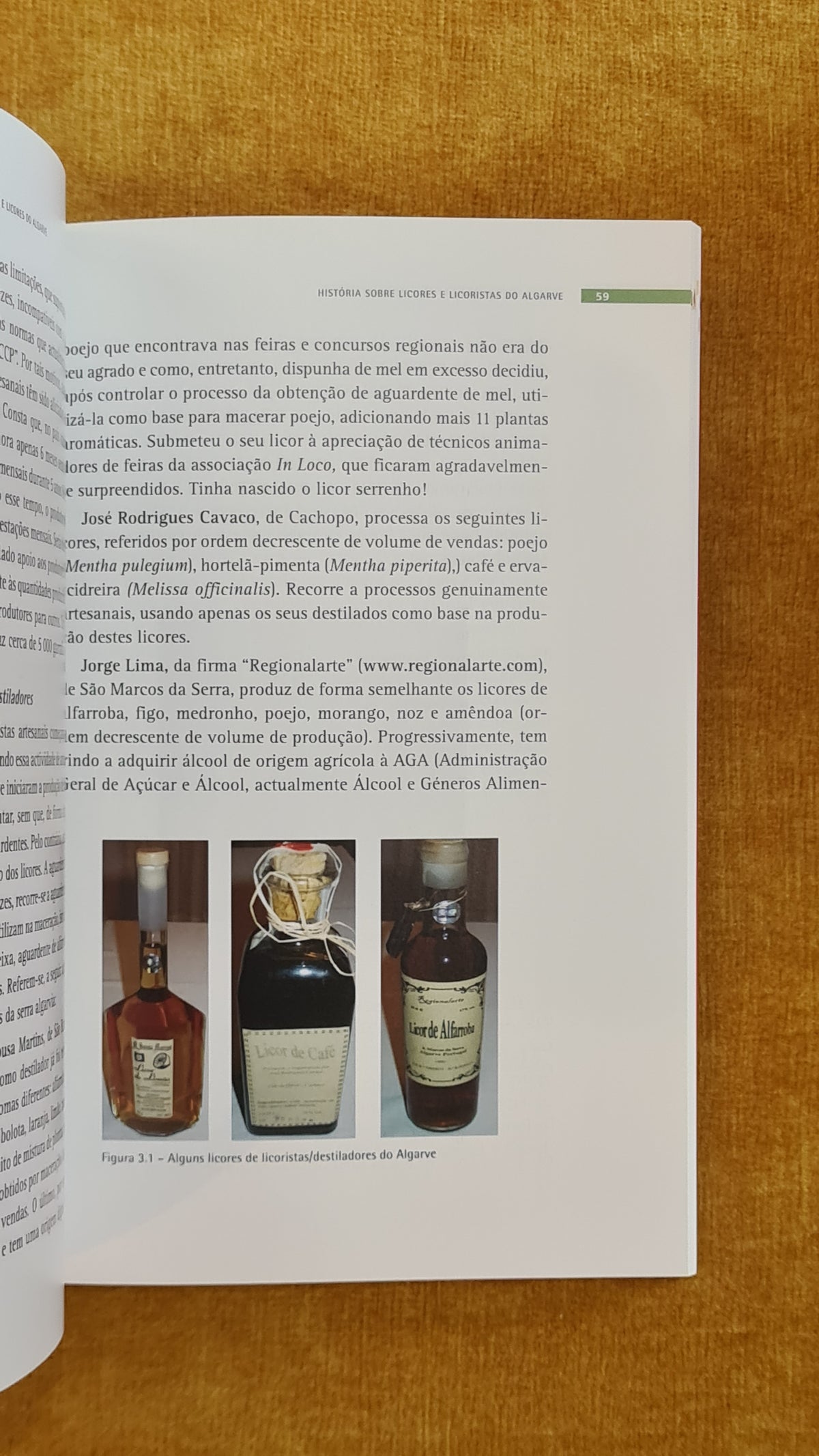 Aguardentes de frutos e licores do Algarve: História, técnicas de produção e legislação
